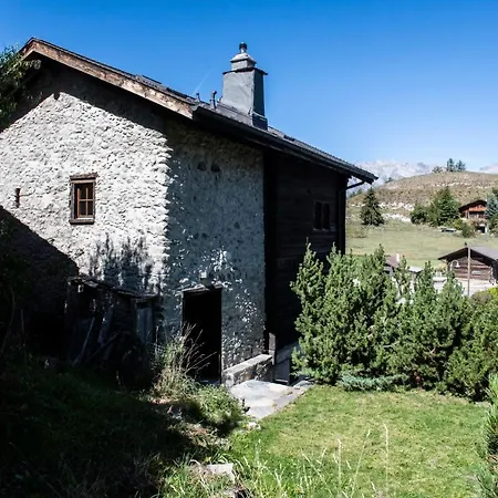 Ravissante Maison Villageoise A Chalet Nax