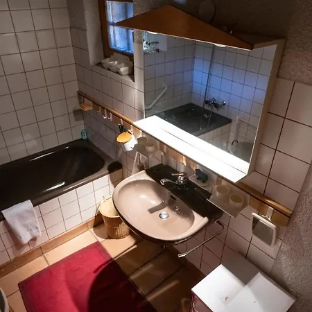 Ravissante Maison Villageoise A Alpesi faház *